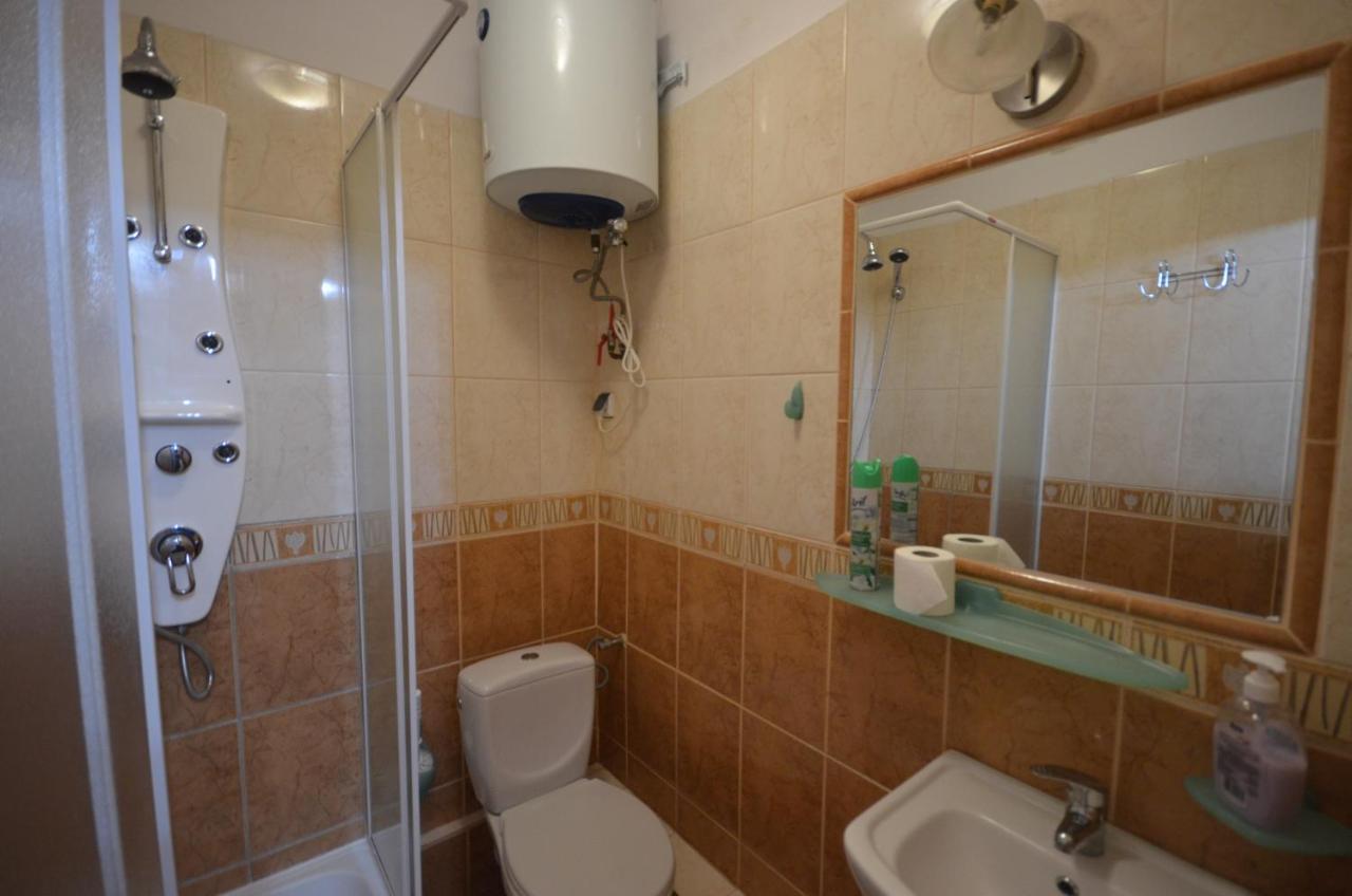 Pod Modrzewiem Mieszkania Wakacyjne Duszniki Zdroj Exterior photo